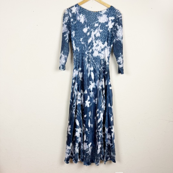 Komarov Blue Floral Crinkle Midi Dress Size Large - Picture 5 of 6